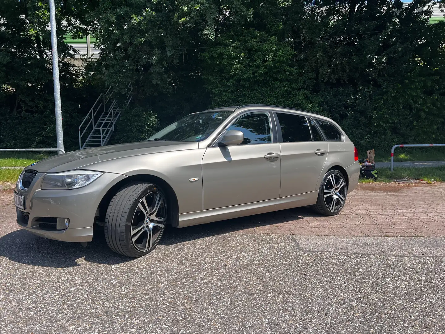 BMW 320 Touring Bej - 1