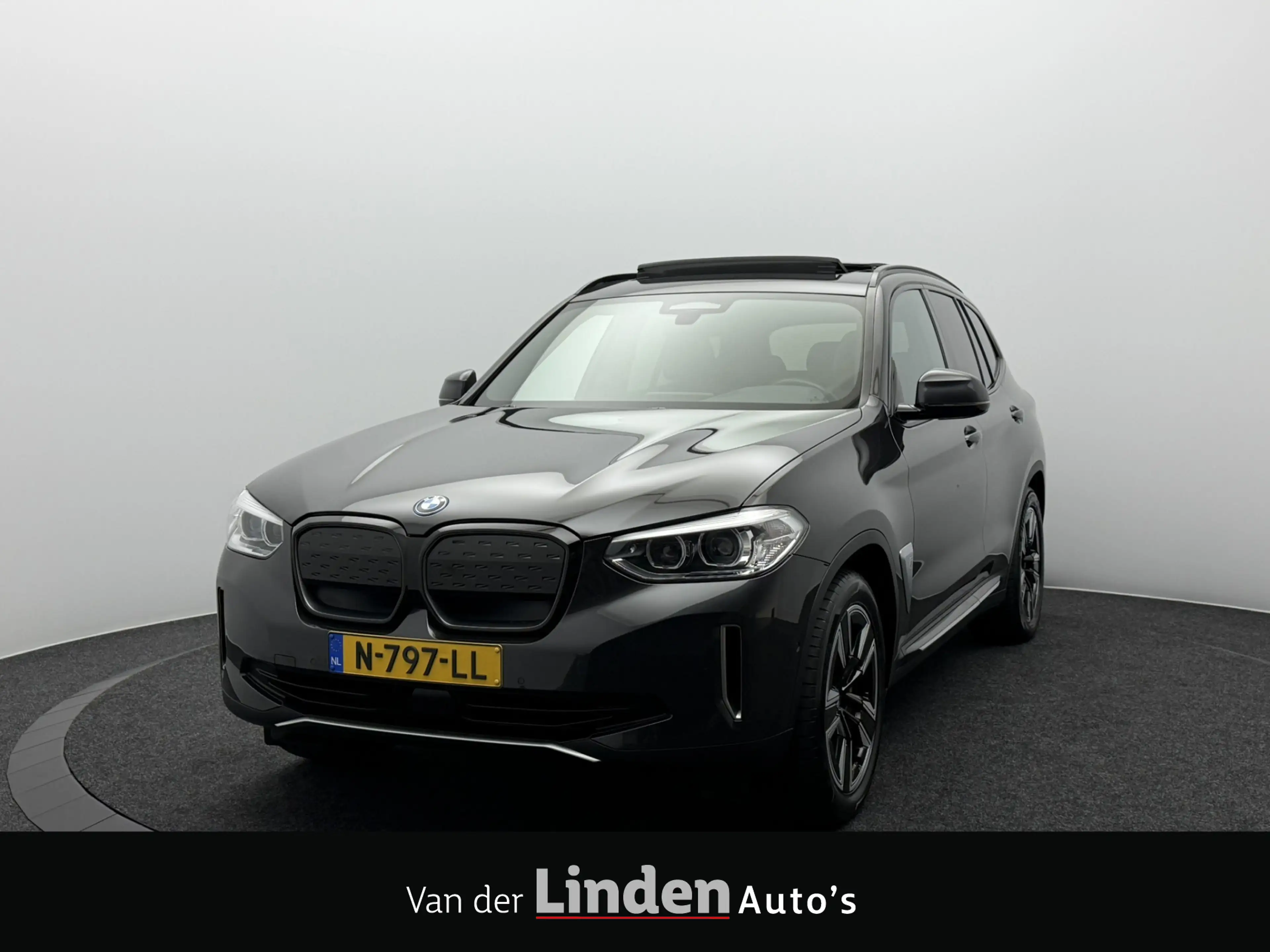 BMW iX3 Executive 80 kWh SOH 93,3% | Panoramadak | Trekhaa