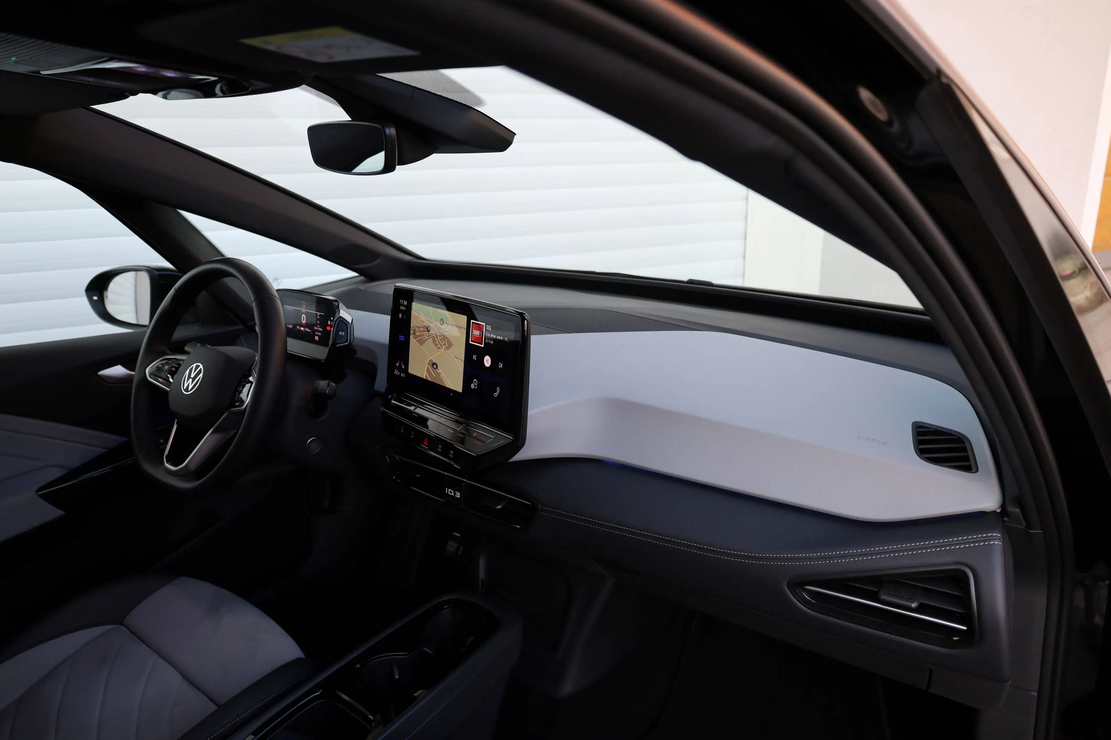 Volkswagen ID.3 ID. 3 PRO 62kWh MOVE *WP-MATRIX-ACC-AHK-NAVI-SHZ-DAB-LEDER-8_fach* — photo 14