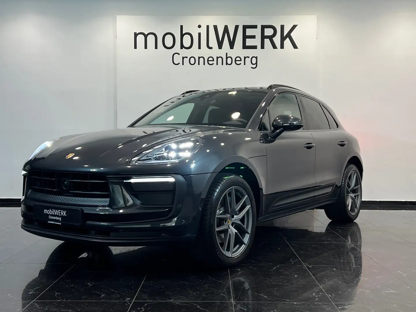 Porsche Macan III PANO AHK PDLS+ Totwinkel ACC Kamera Gris - 1