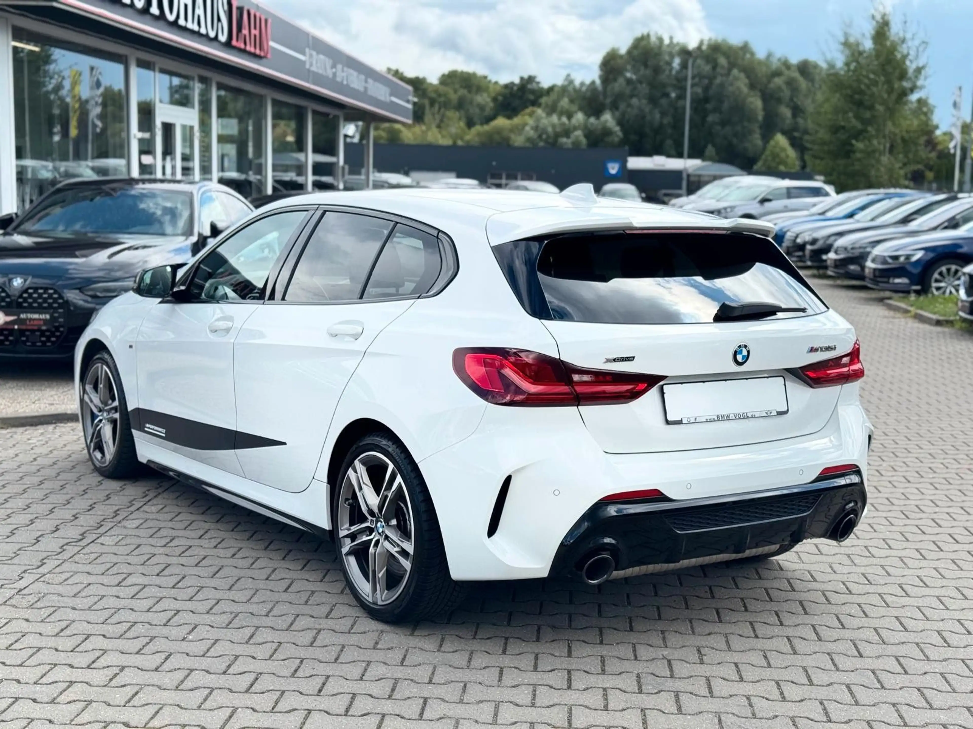 BMW 135 xDrive"Edition-Colorvision"LED*AMBIENTE*PDC — photo 6