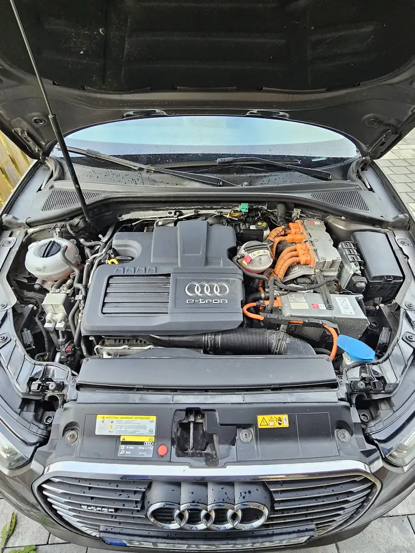 Audi A3 A3 1.4 TFSI Sportback e-tron S line Sportpaket - 2
