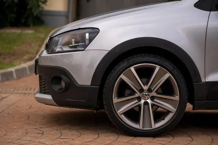 Volkswagen Polo 1.6 TDI Cross 2012, foto 5