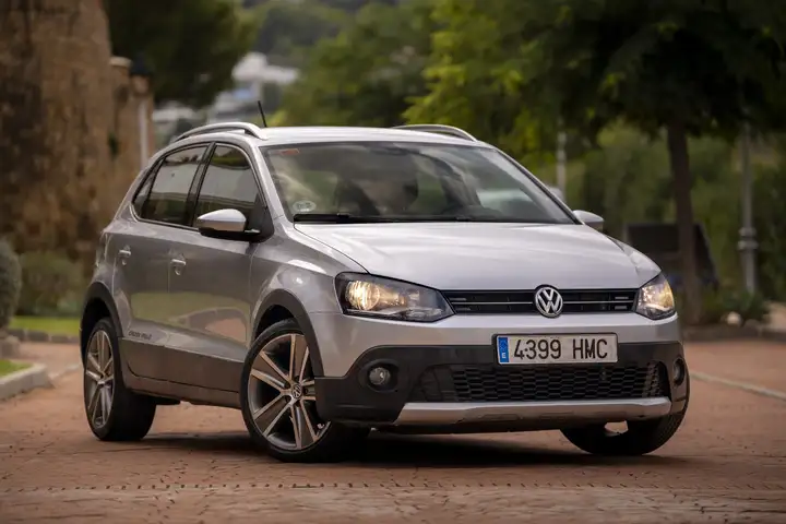 Volkswagen Polo 1.6 TDI Cross 2012