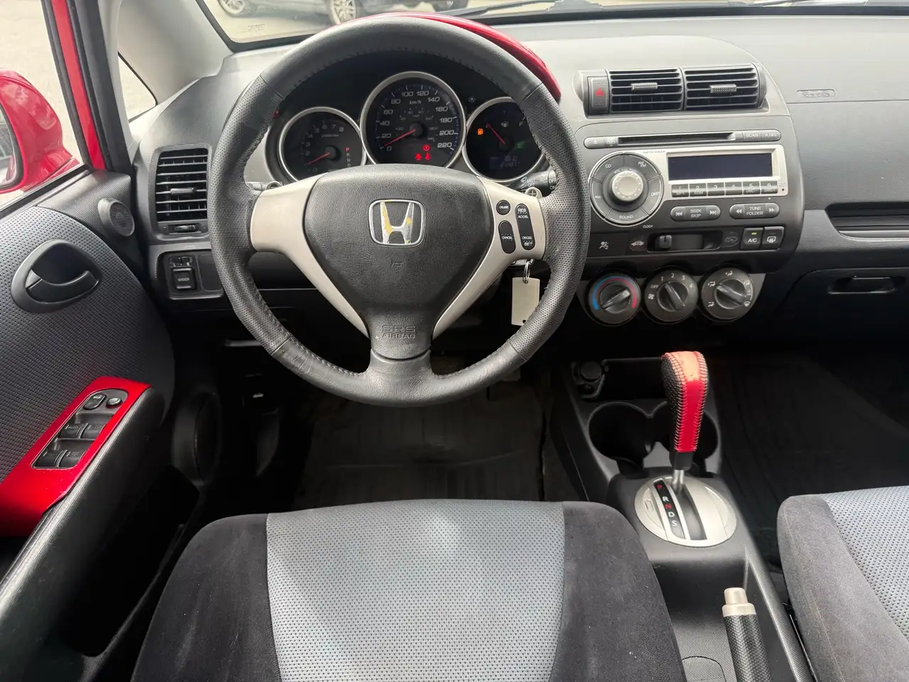 Honda Fit снимка Honda Fit