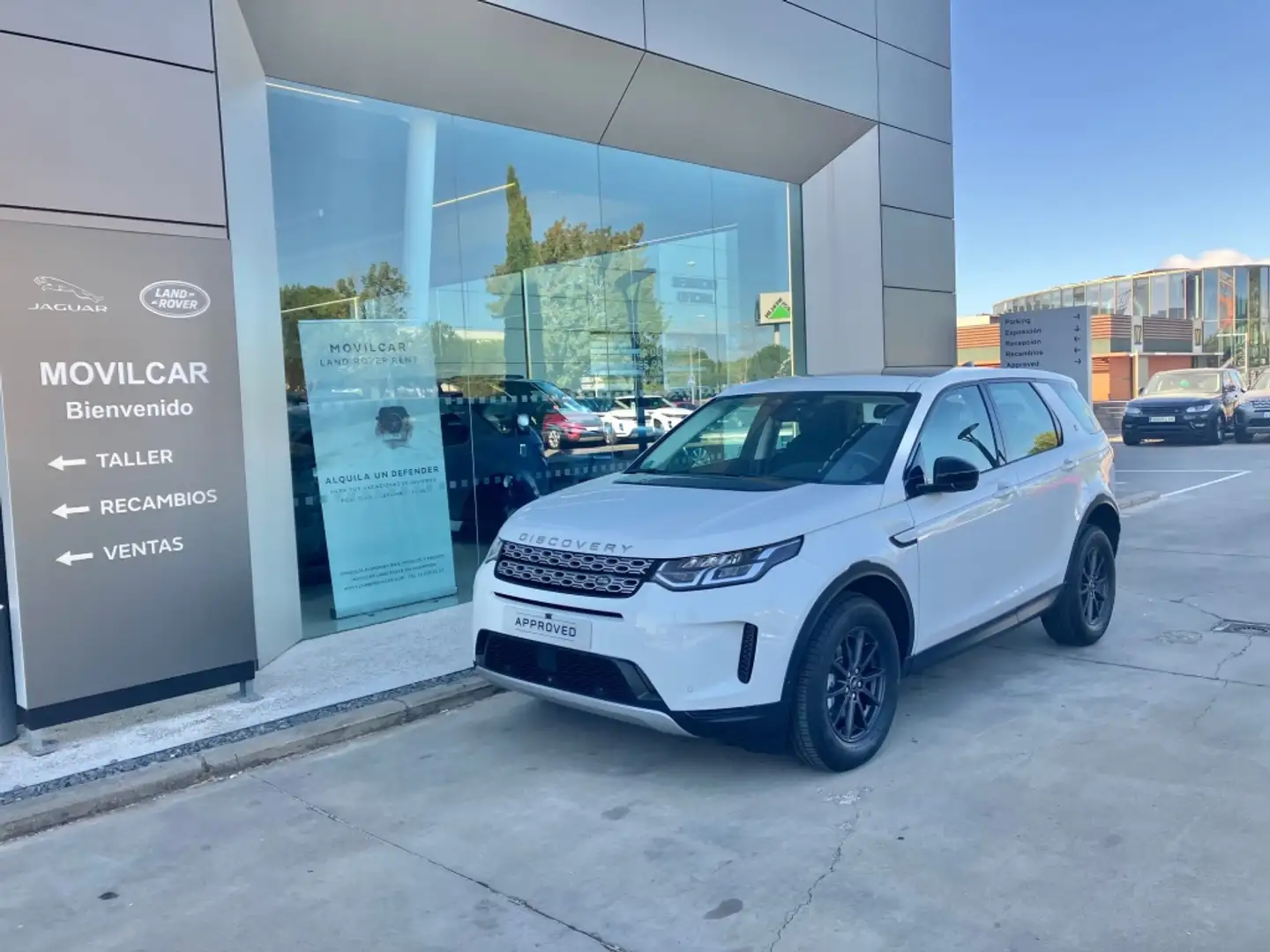 Land Rover Discovery Sport 2.0Si4 MHEV Standard AWD Auto Wit - 1