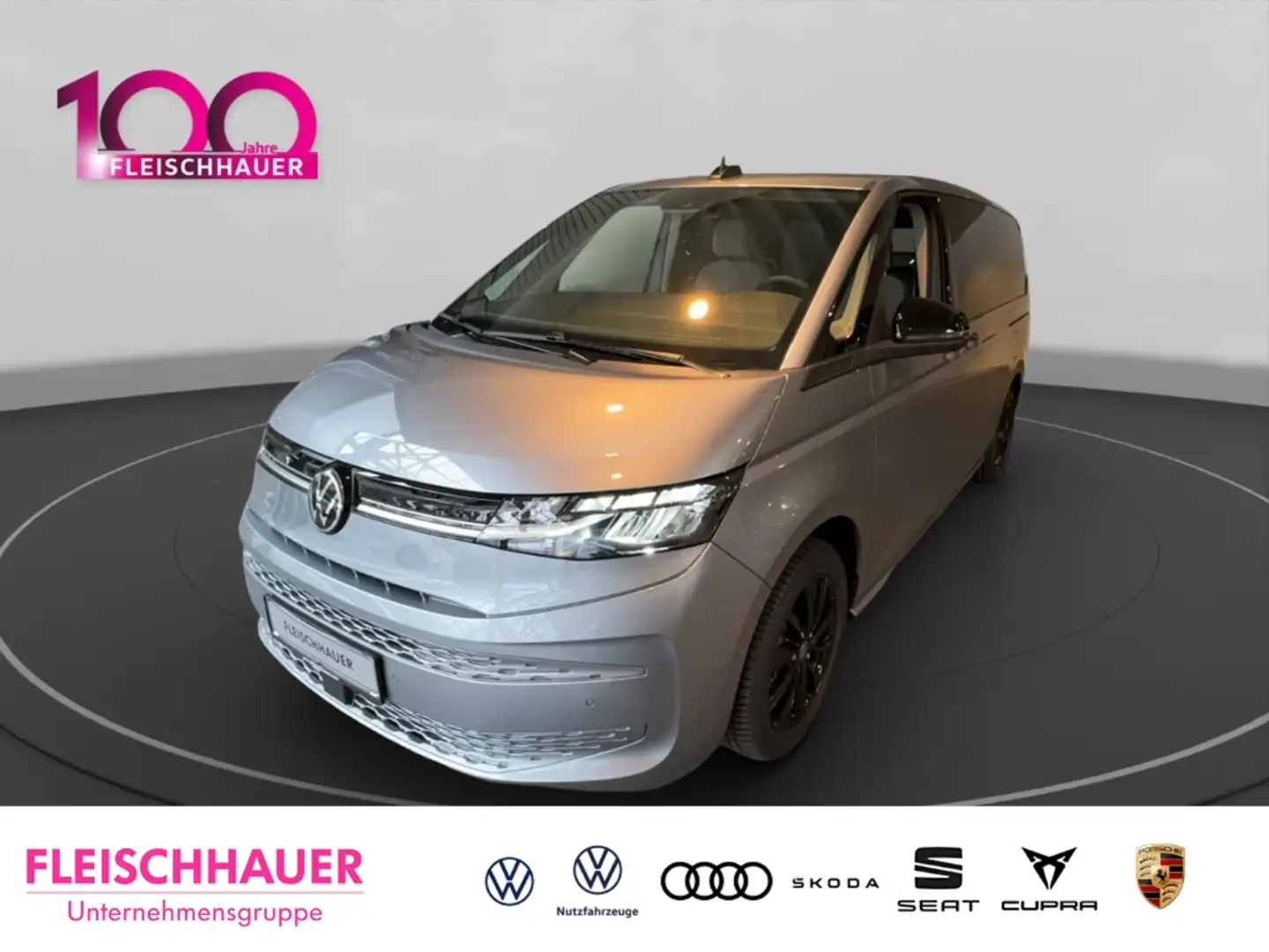 Volkswagen T7 Multivan lang Life 1,5 TSI DSG AHK-klappbar digitales Cockp Silber - 1