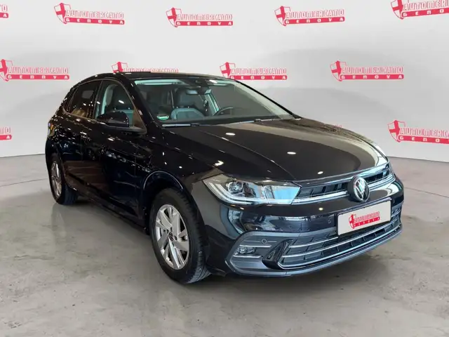 Volkswagen Polo view 5