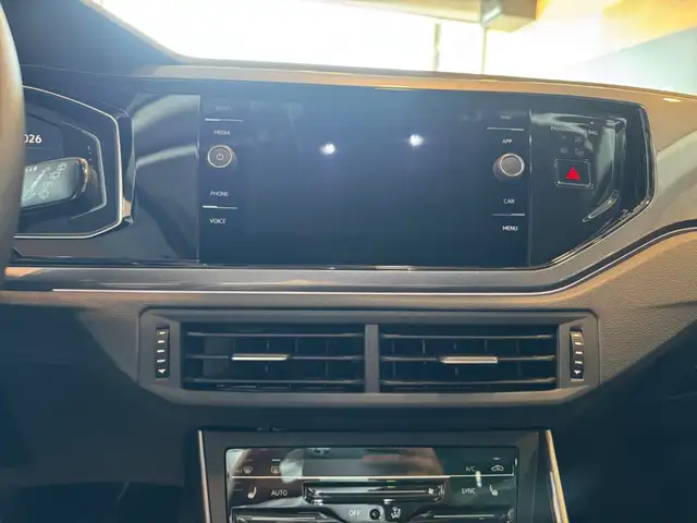 Volkswagen Polo view 14