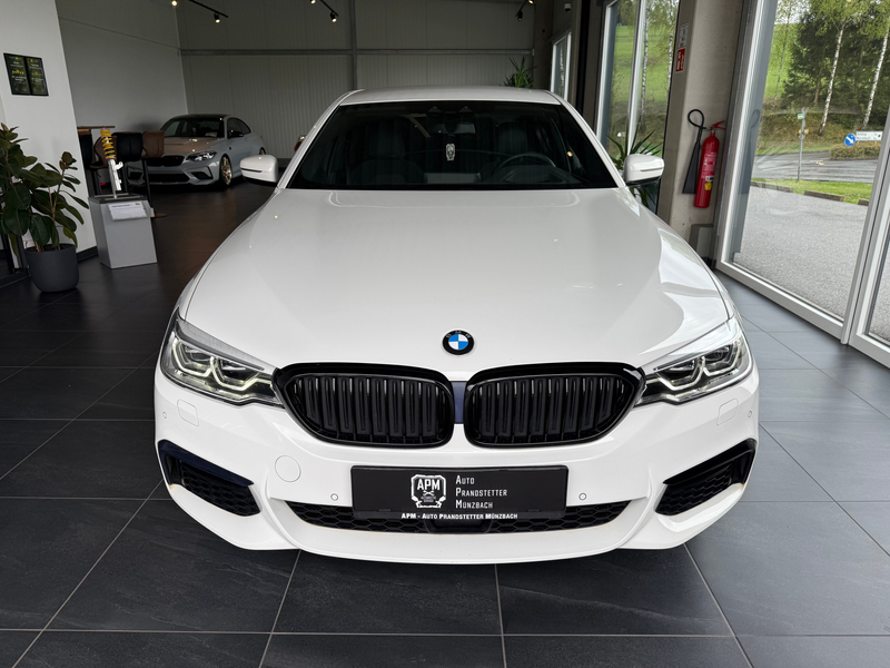 BMW 530 530 e xDrive M Sport — photo 4