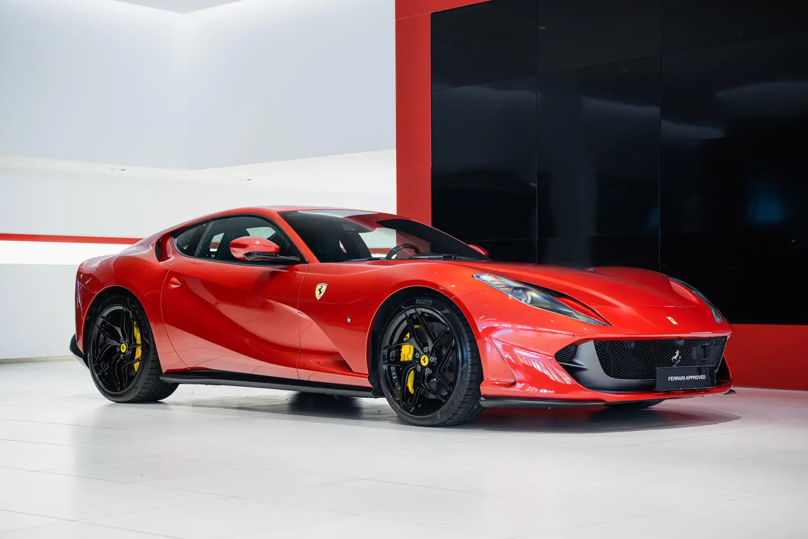Ferrari 812 Superfast - Kroymans Ferrari Rouge - 2