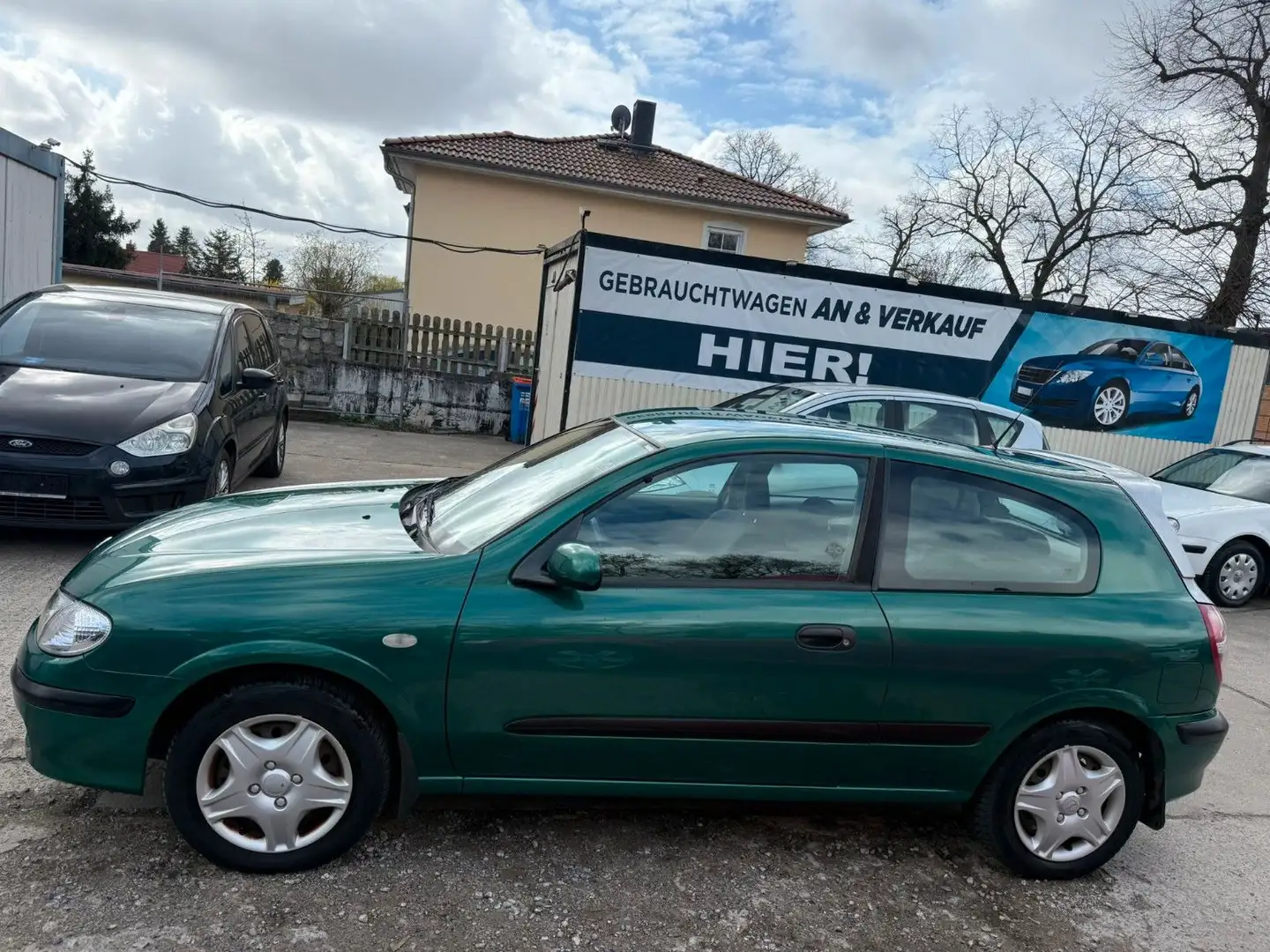 Nissan Almera Sport 1.5I*TUV-* NEU auf WUNSCH*KLIMA* Verde - 2