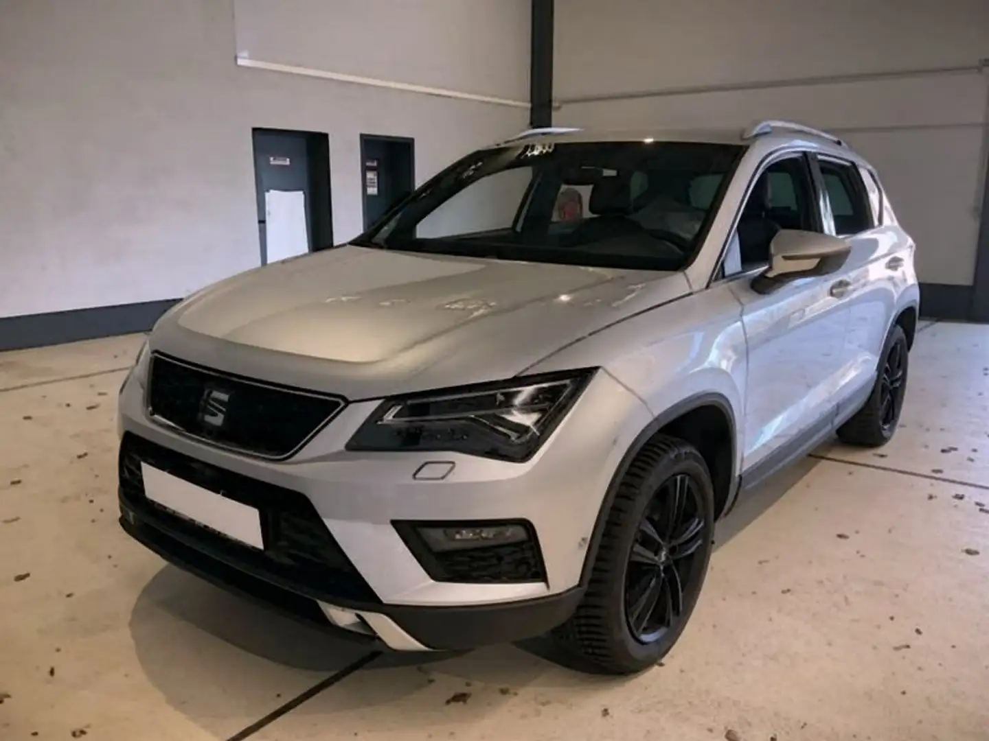 SEAT Ateca Xcellence 4Drive Grau - 1