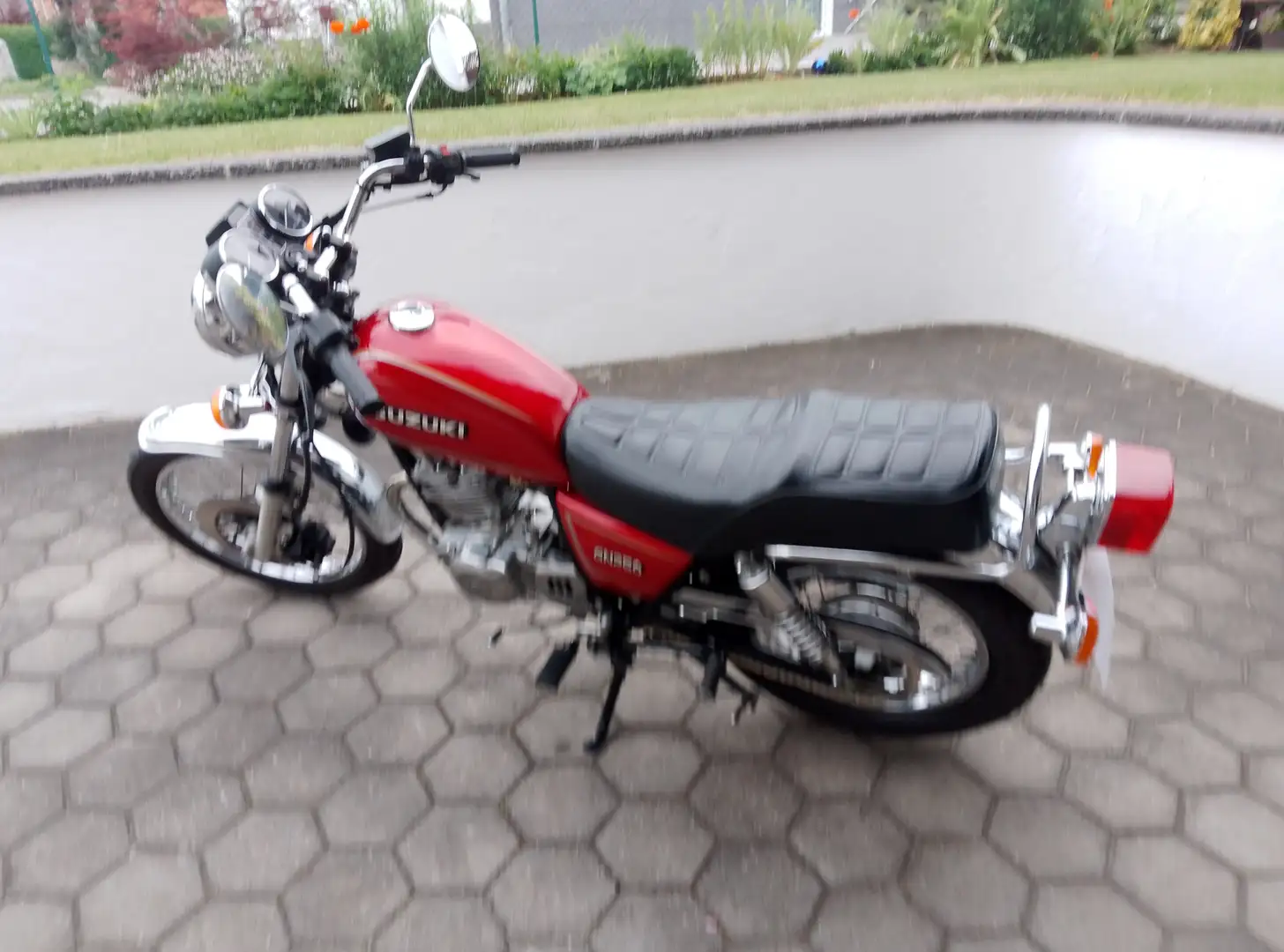 Suzuki GN 250 Straßenausführung Rouge - 2