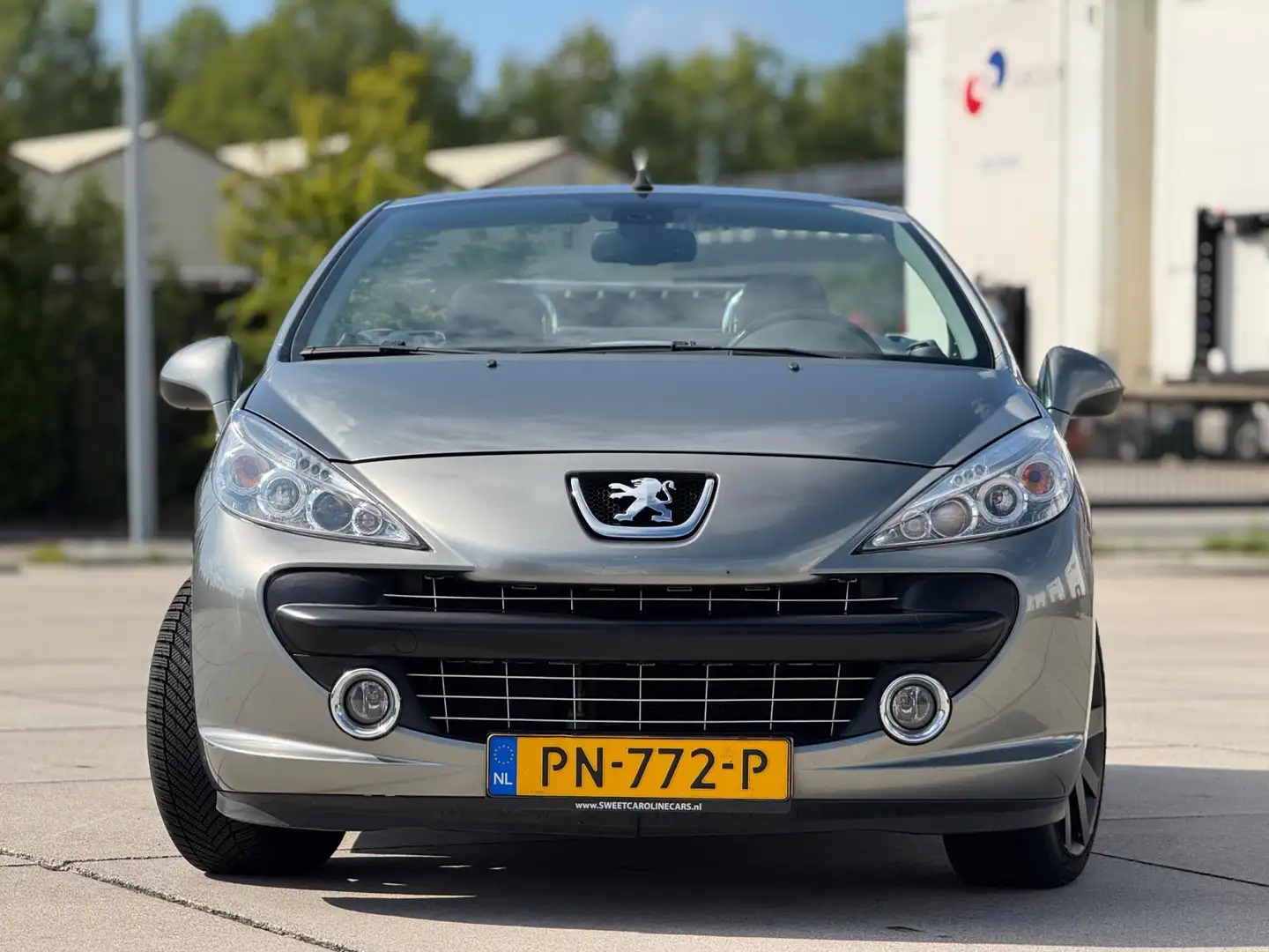 Peugeot 207 CC 1.6 VTi | Airco | Bluethooth | Navigatie | Park Grijs - 2