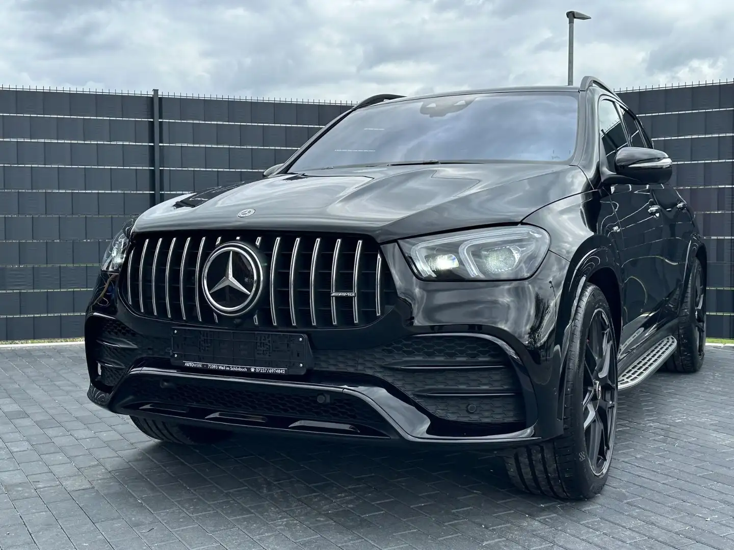 Mercedes-Benz GLE 53 AMG 4M+*9G*DISTR*STHZ*WIDE*TV*7-SITZE*LED Schwarz - 1