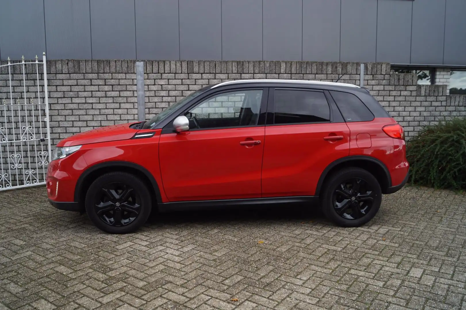 Suzuki Vitara 1.4 S Allgrip 4WD Autom Leder/Alcantara Stoeverw N Piros - 2
