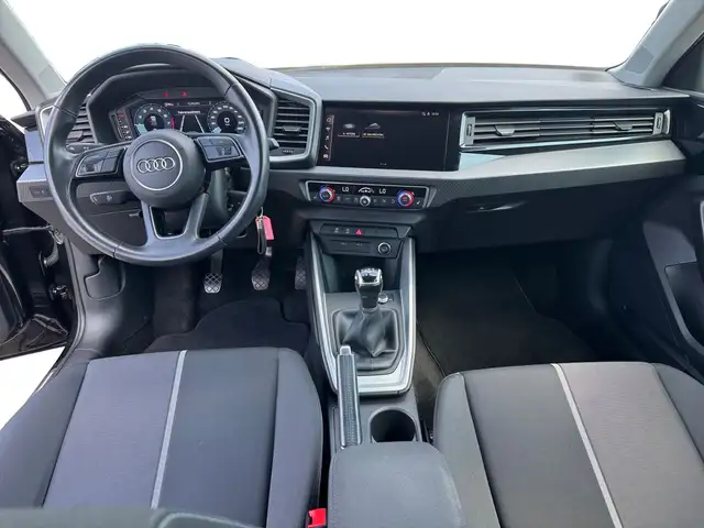 Audi A1 view 8