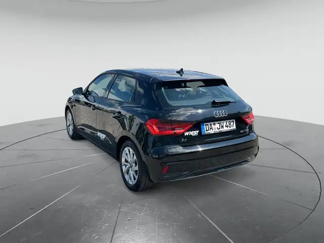 Audi A1 view 3