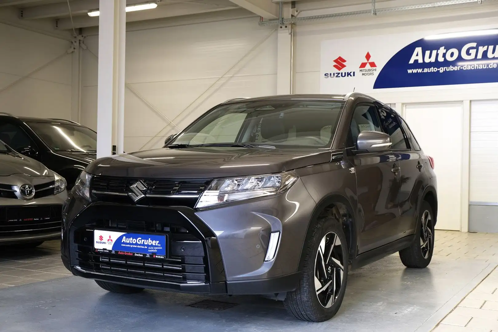 Suzuki Vitara 1.4 Mild-Hybrid Comfort+ 4x4 Pano*Kamera* Grigio - 2