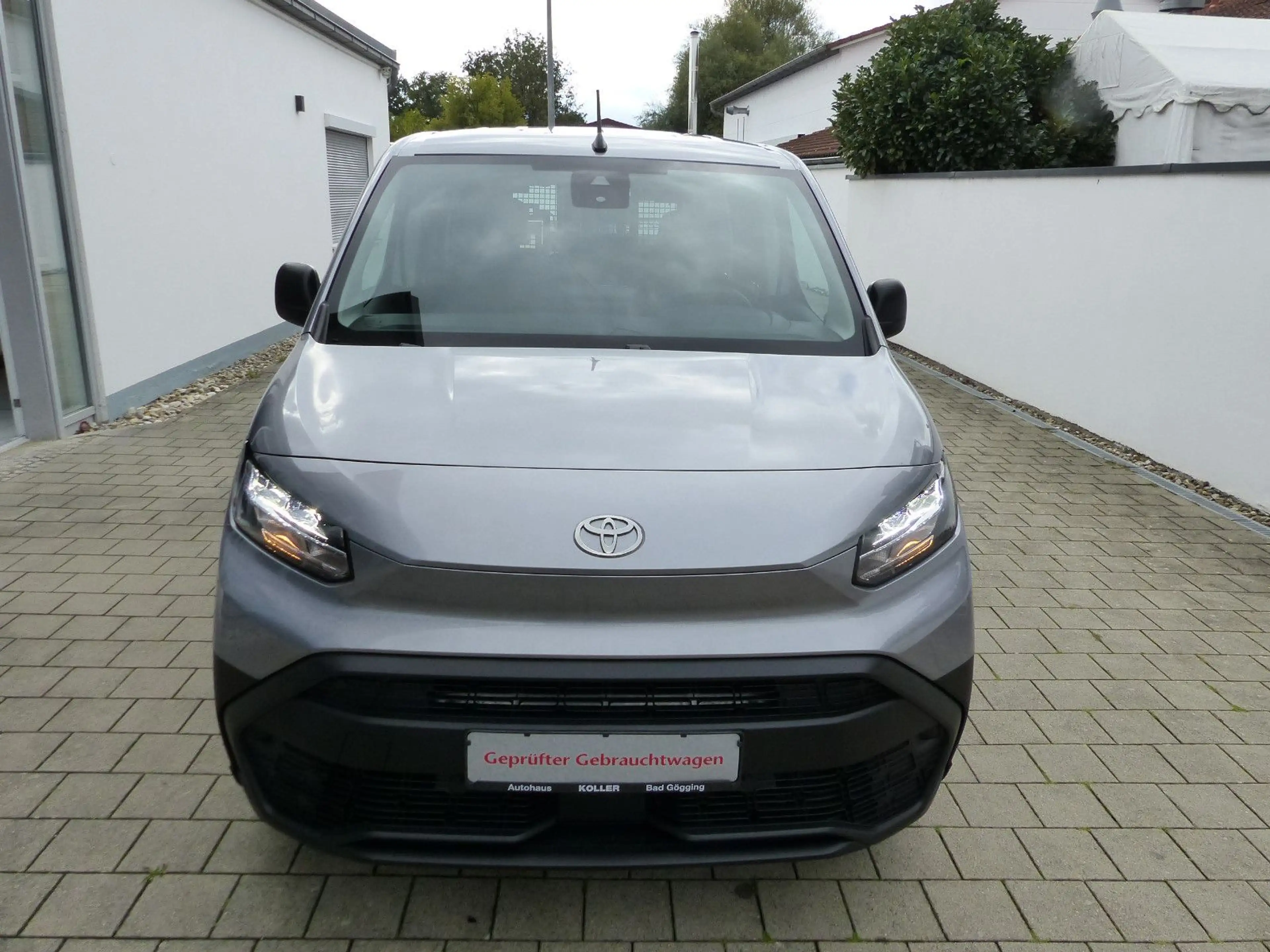 Toyota Proace City L2 Doppelkabine Meister Navi 5-Sitze — photo 9