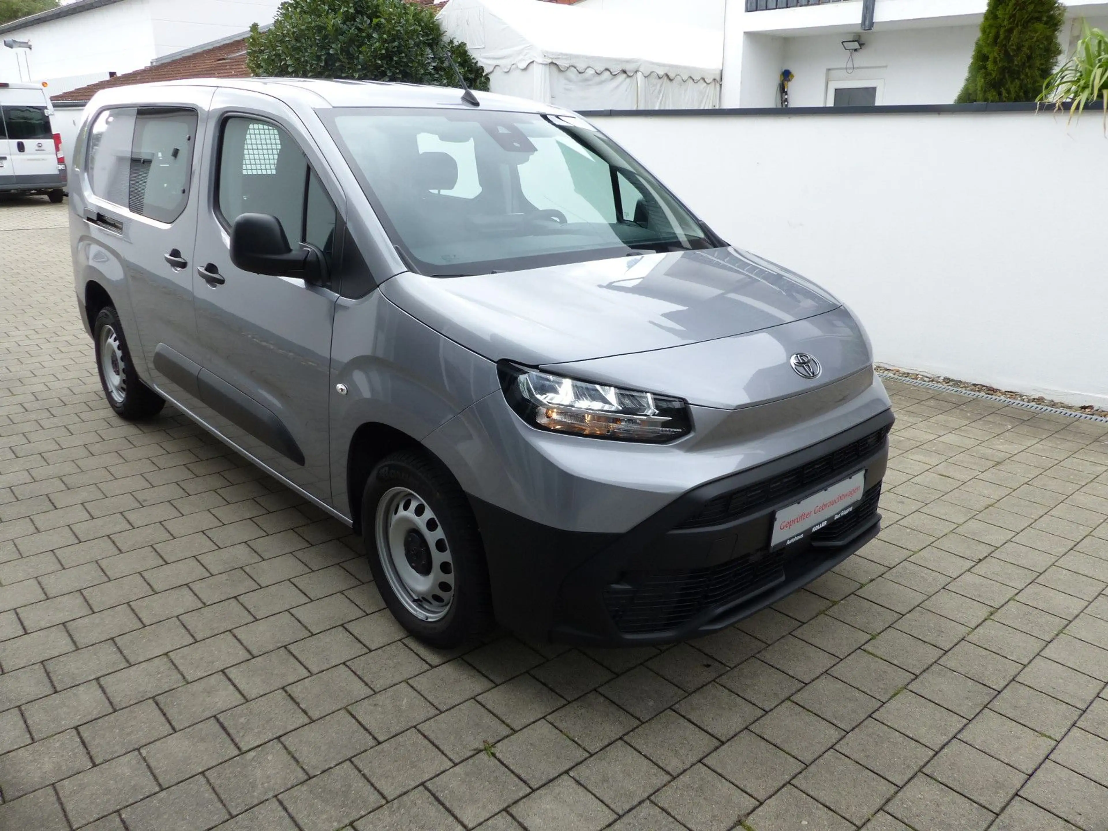 Toyota Proace City L2 Doppelkabine Meister Navi 5-Sitze — photo 8