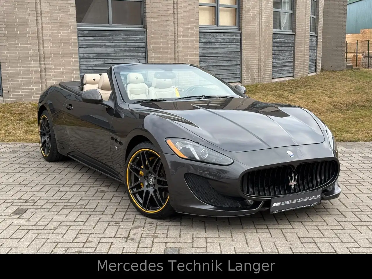 Maserati GranCabrio