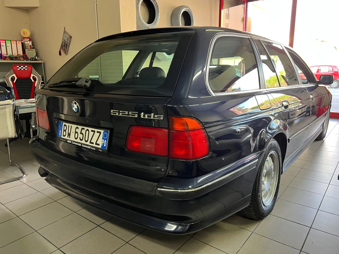 BMW 525 525d Touring Futura stuprmfa Modrá - 2