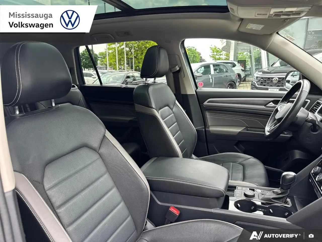 Volkswagen Atlas photo Volkswagen Atlas