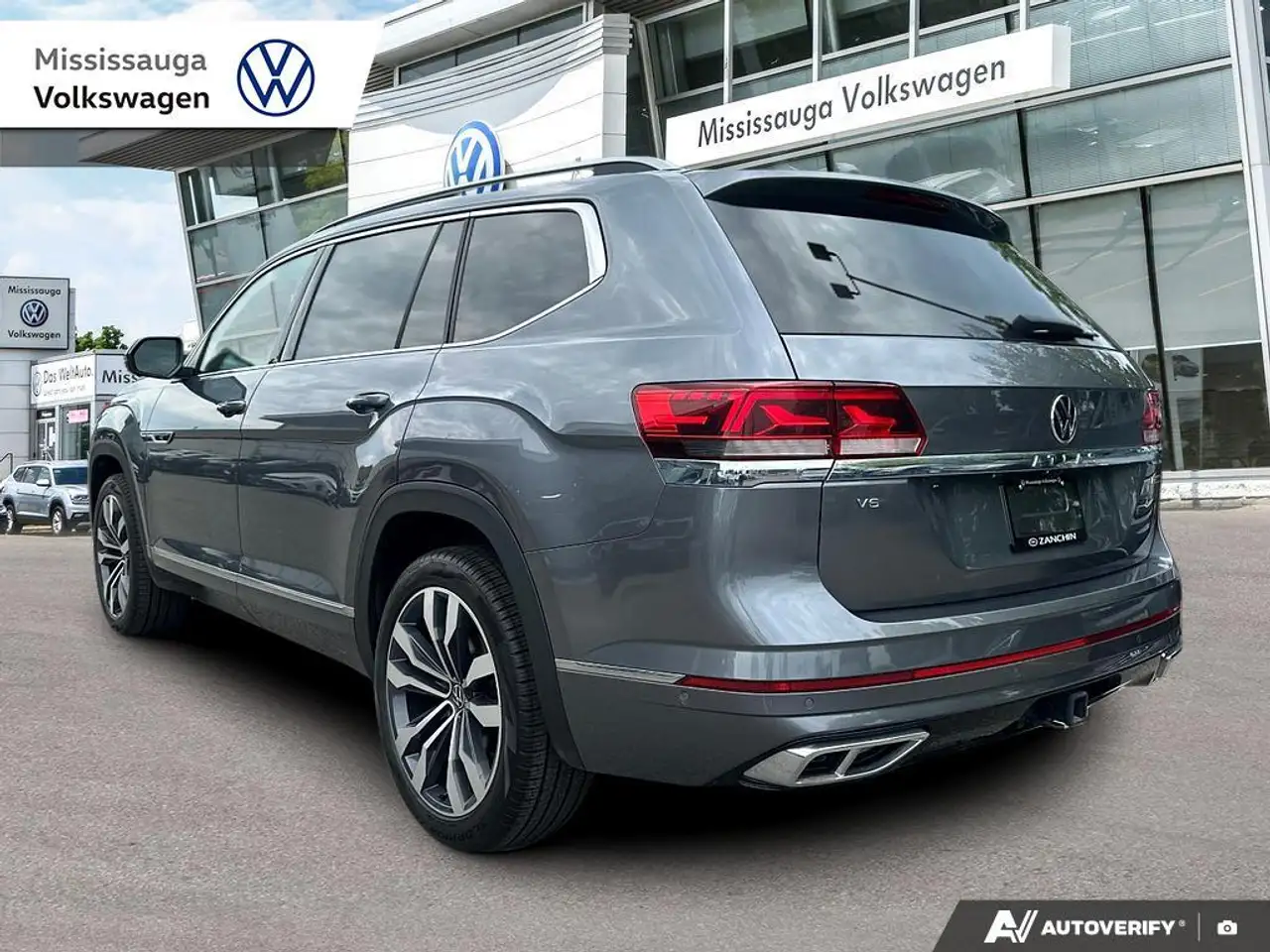 Volkswagen Atlas photo Volkswagen Atlas