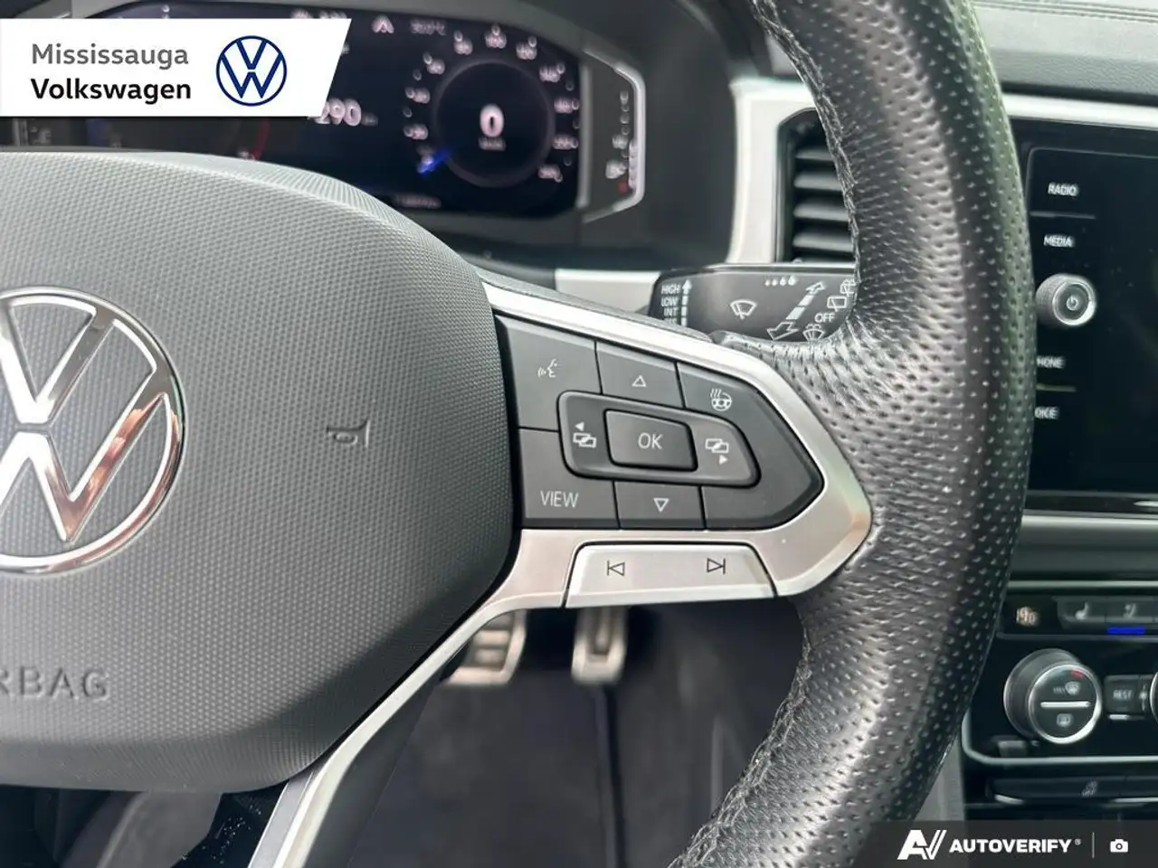 Volkswagen Atlas photo Volkswagen Atlas