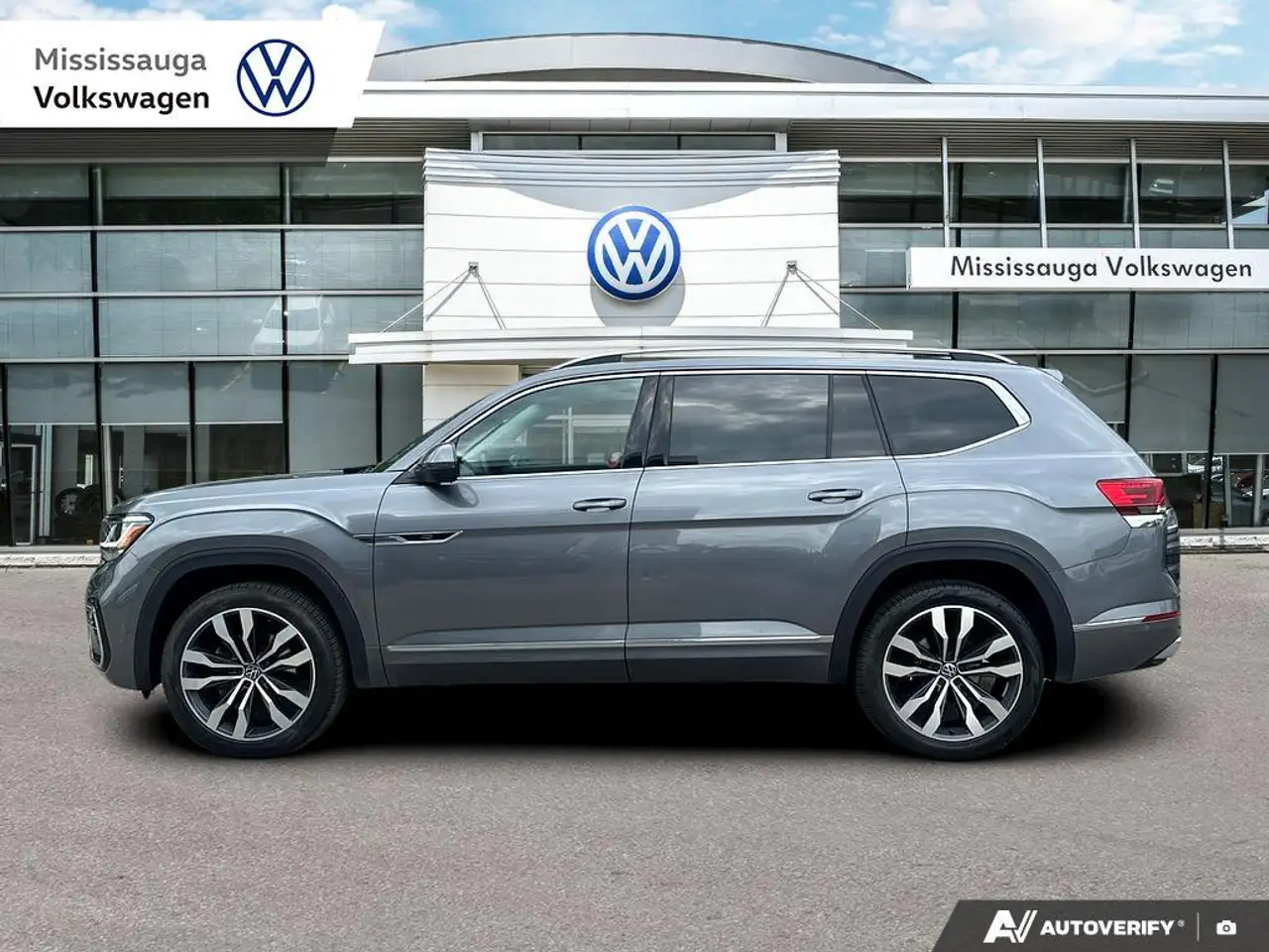 Volkswagen Atlas photo Volkswagen Atlas