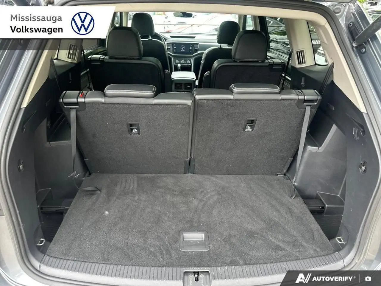 Volkswagen Atlas photo Volkswagen Atlas