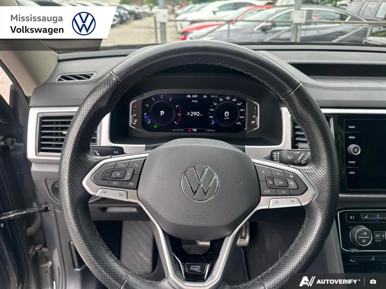 Volkswagen Atlas photo Volkswagen Atlas