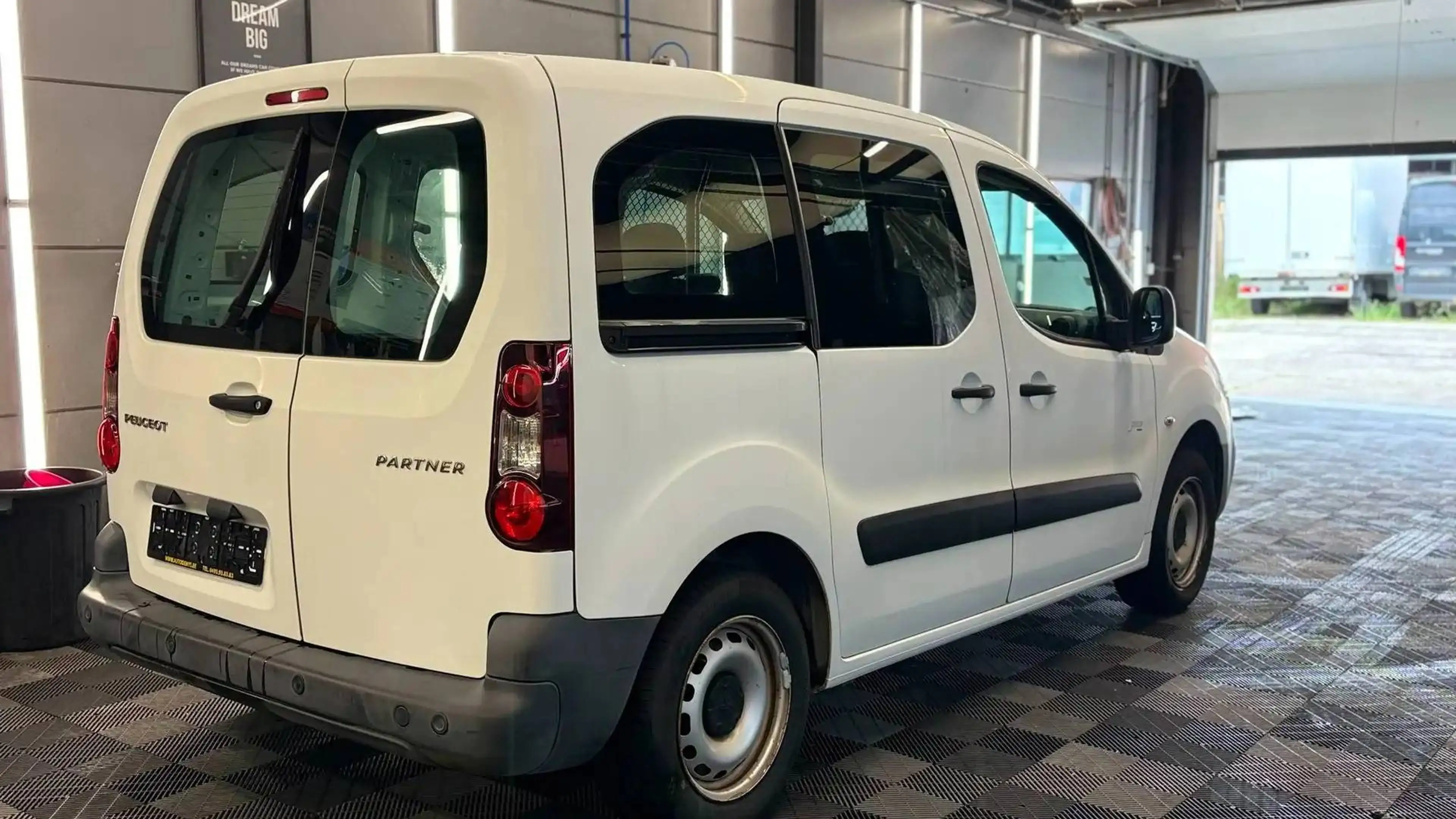 Peugeot Partner BENZINE bj2017 EUR6b JOINT DE CULASSE — photo 9