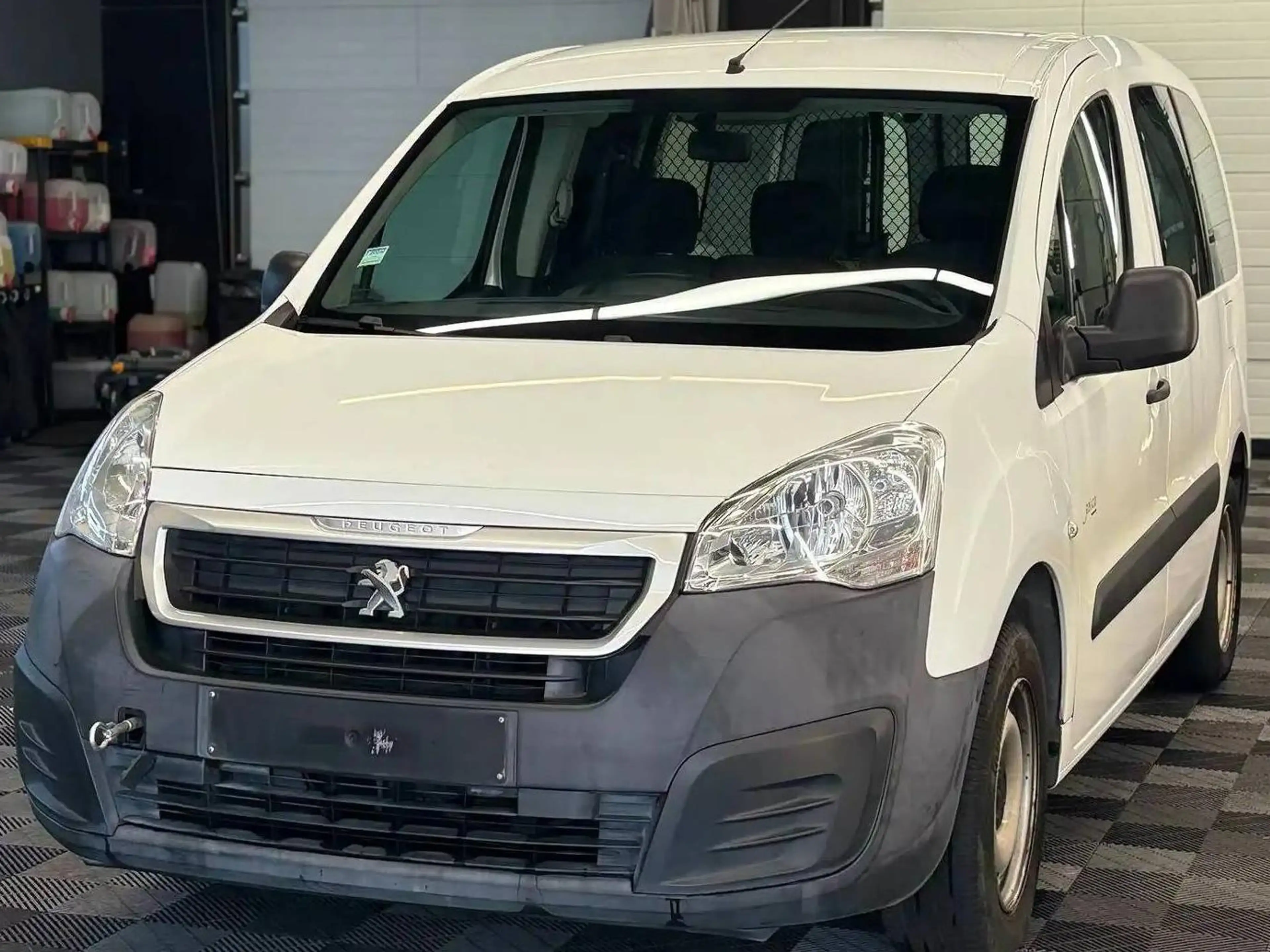Peugeot Partner BENZINE bj2017 EUR6b JOINT DE CULASSE — photo 6