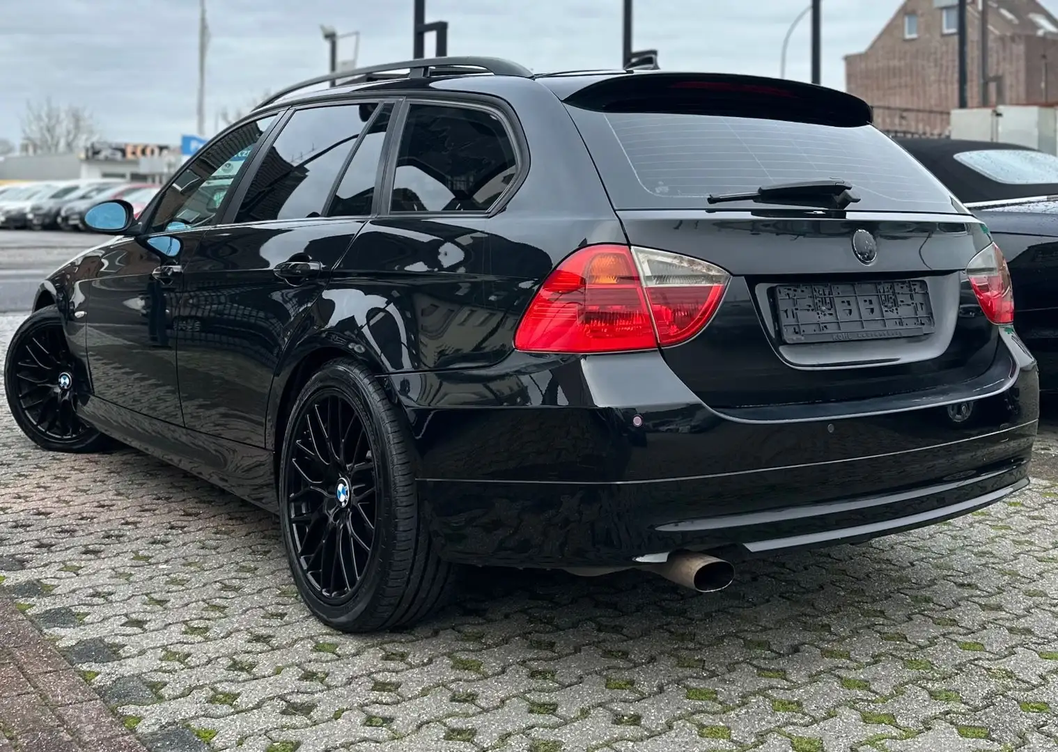 BMW 320 i E91 *3 Touring*SHZ-TEMPO-PDC*NEU TÜV* Negro - 2