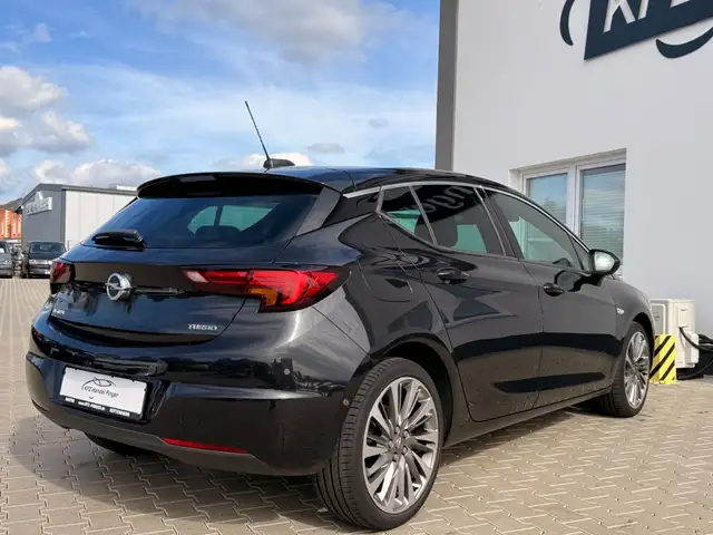 Opel Astra view 6