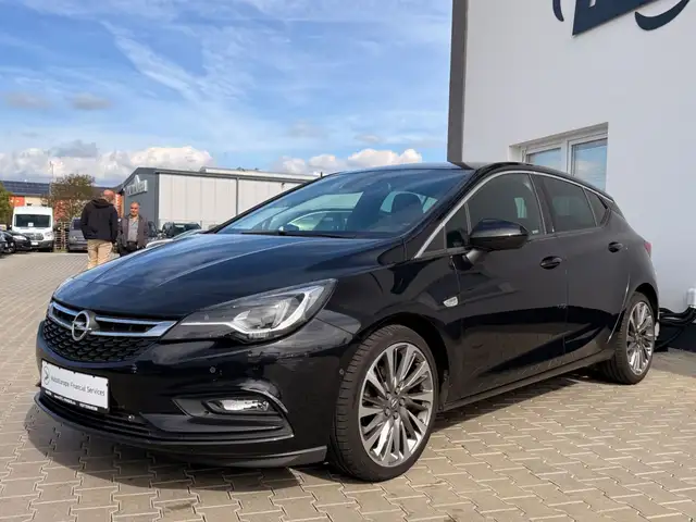 Opel Astra view 3