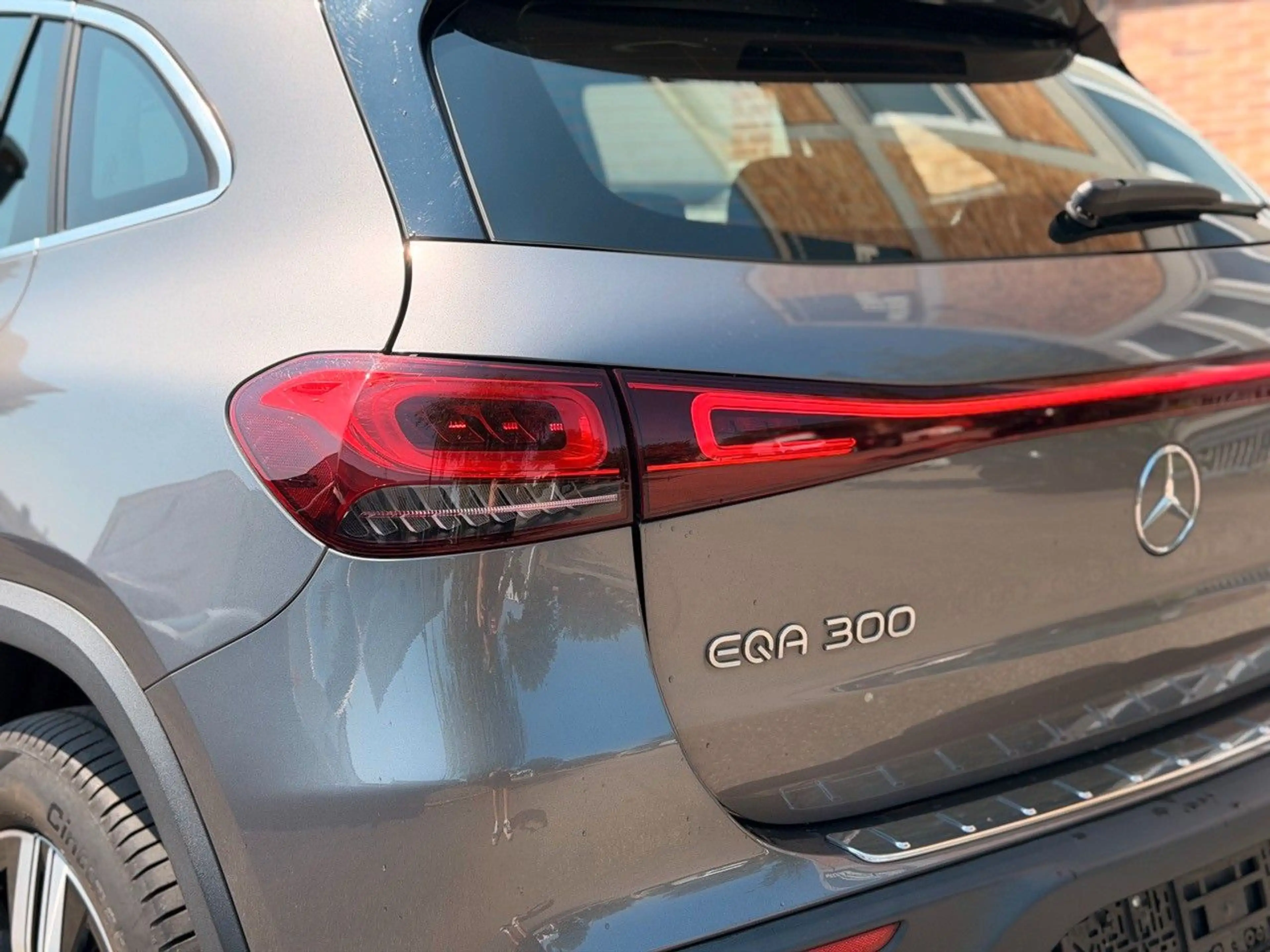 Mercedes-Benz EQA 300 4Matic LED SOH Pano — photo 10