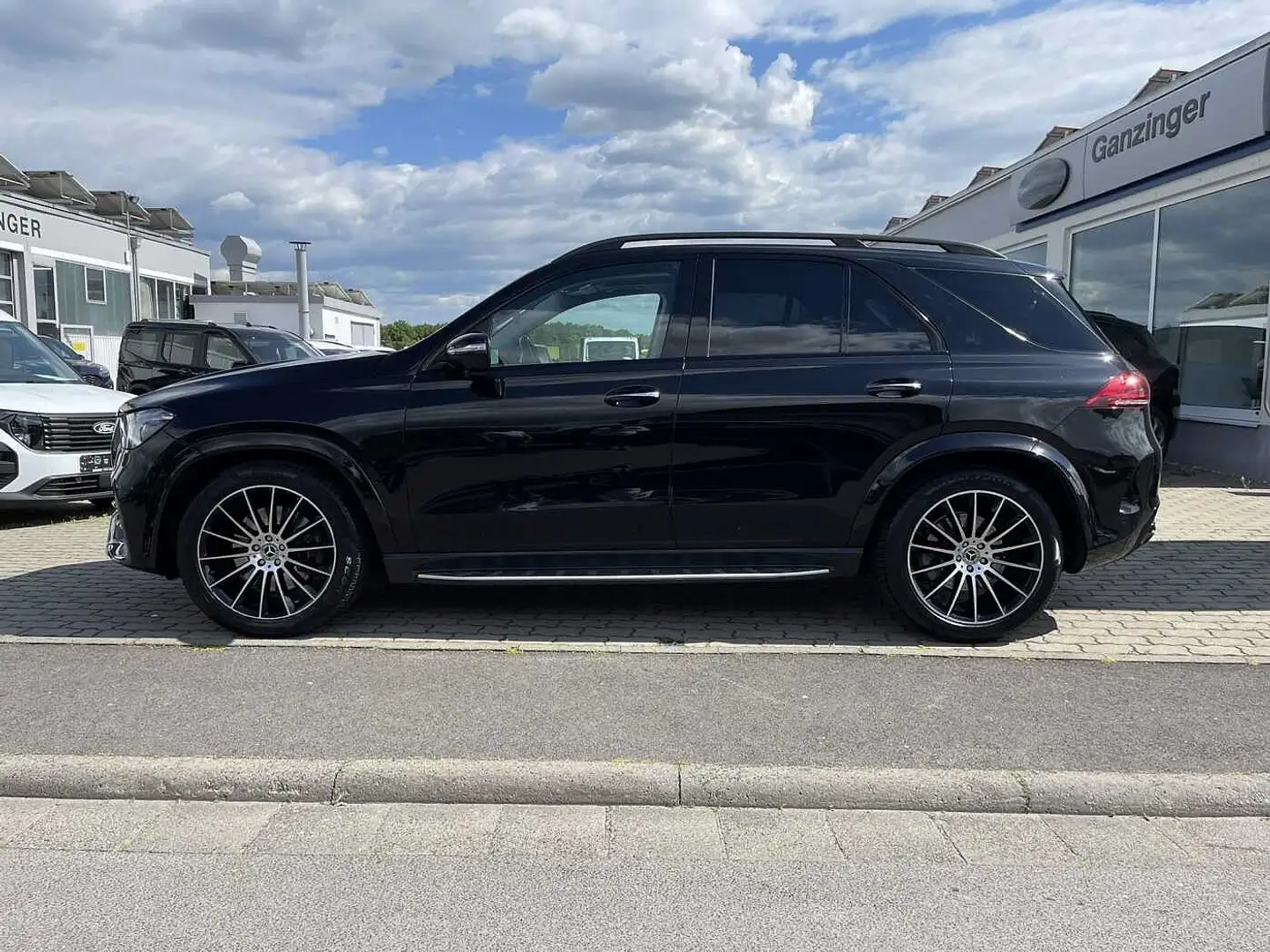 Mercedes-Benz GLE 400 d 4Matic AMG Line*AIR*PANO*MULTIBEAM*BURMESTER Noir - 2