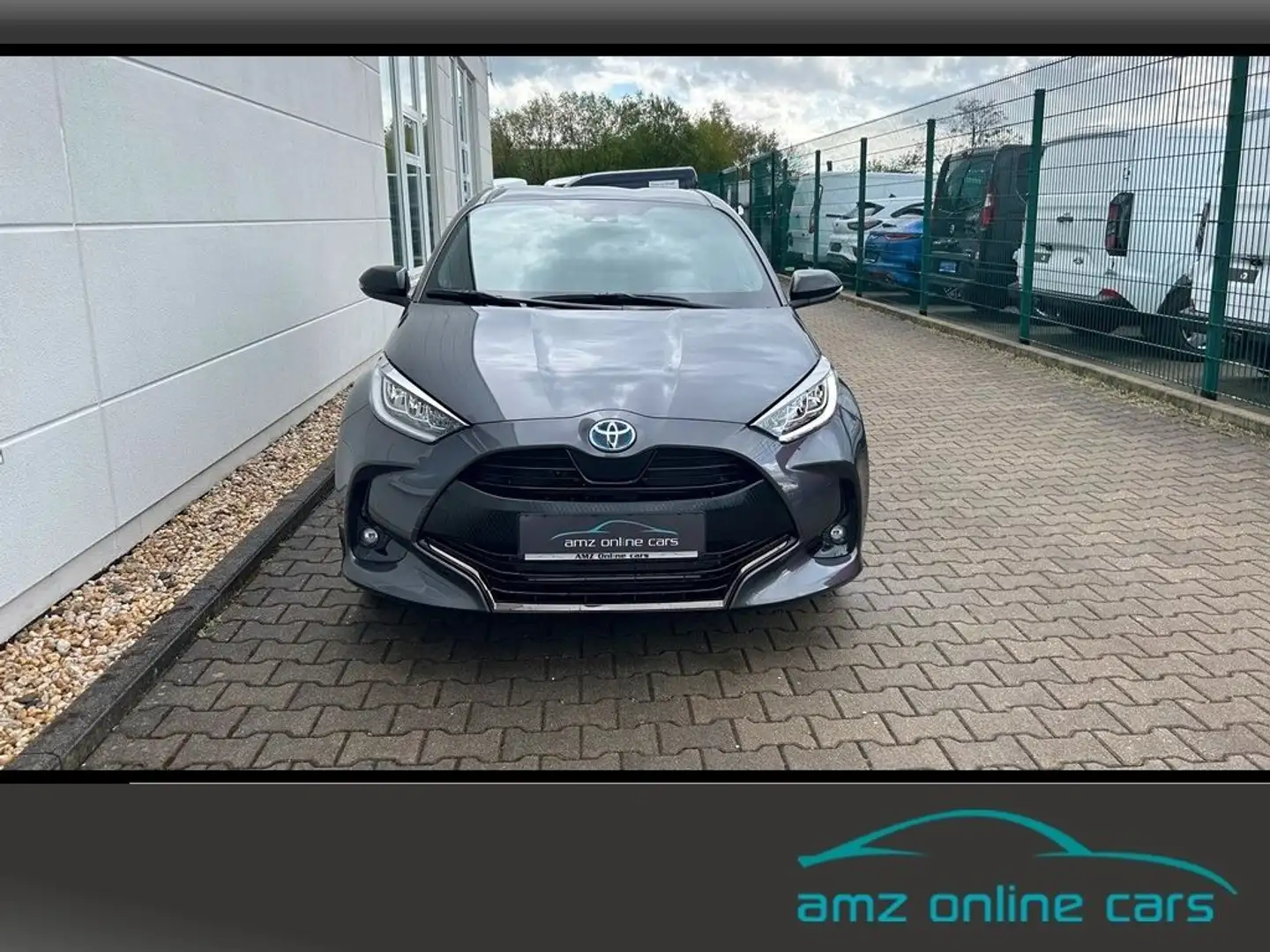 Toyota Yaris Hybrid Style Smart Entry, Head up, Teilled Szary - 2