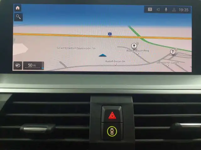 BMW X3 view 12
