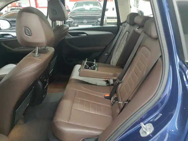 BMW X3 view 14