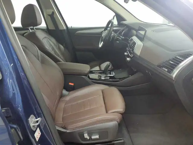 BMW X3 view 7