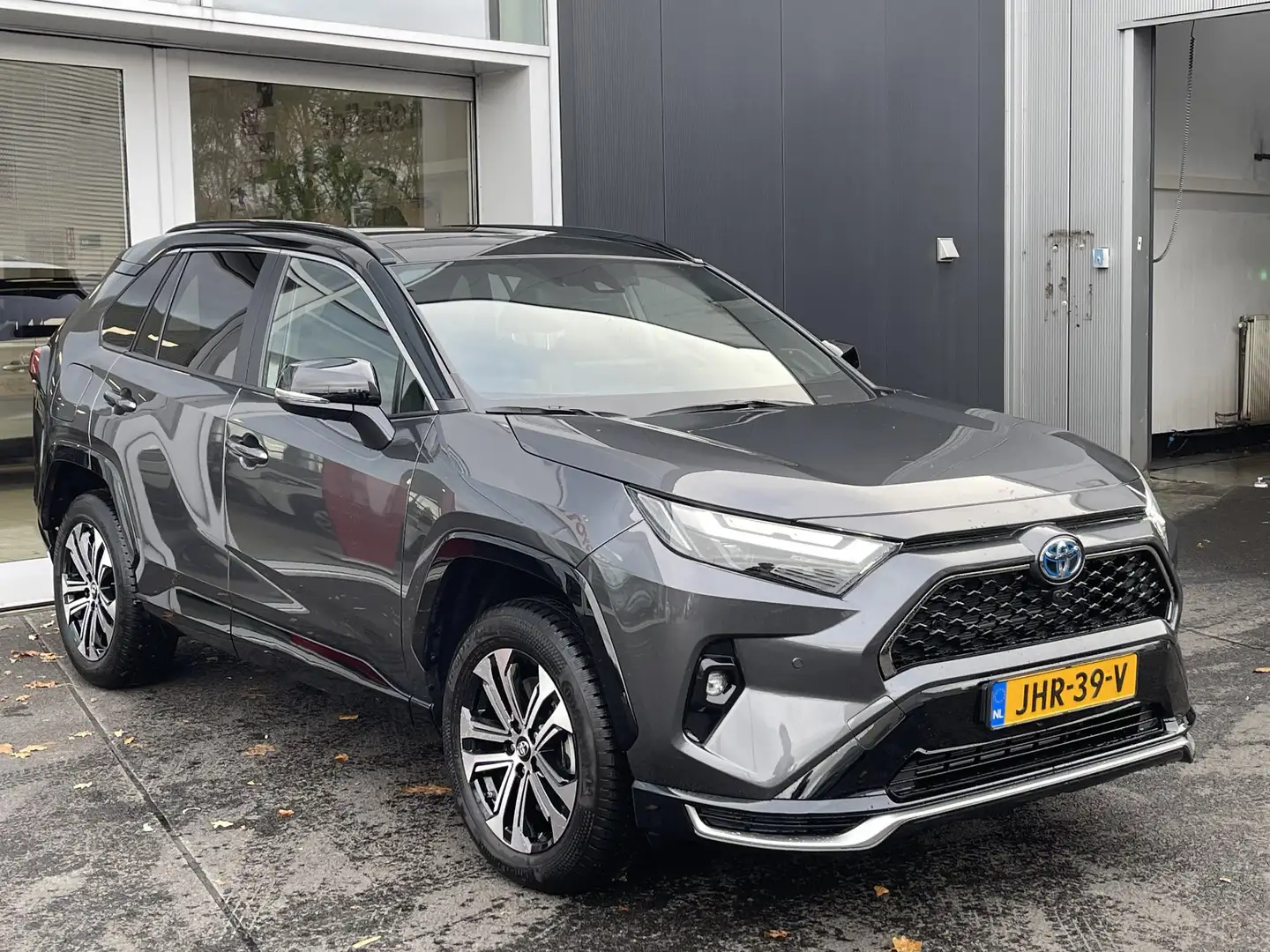Toyota RAV 4 2.5 Plug-in Hybrid AWD Bi-Tone Plus Schuif-/kantel Gris - 2