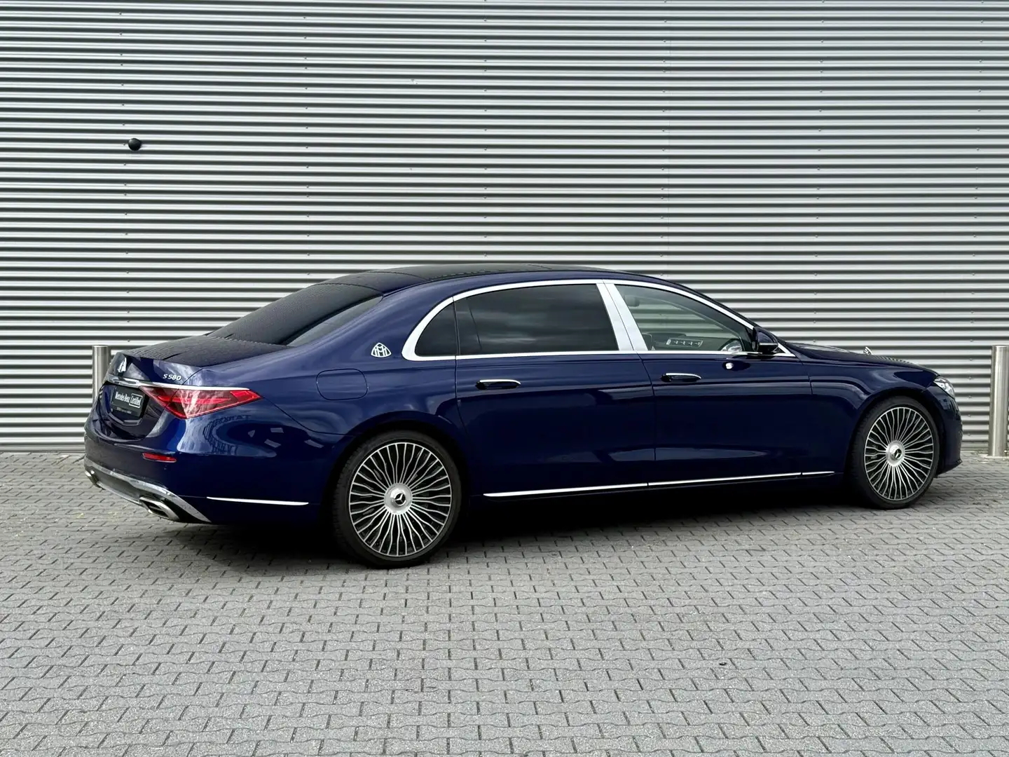 Mercedes-Benz Maybach S-Klasse 580 4MATIC Bleu - 2