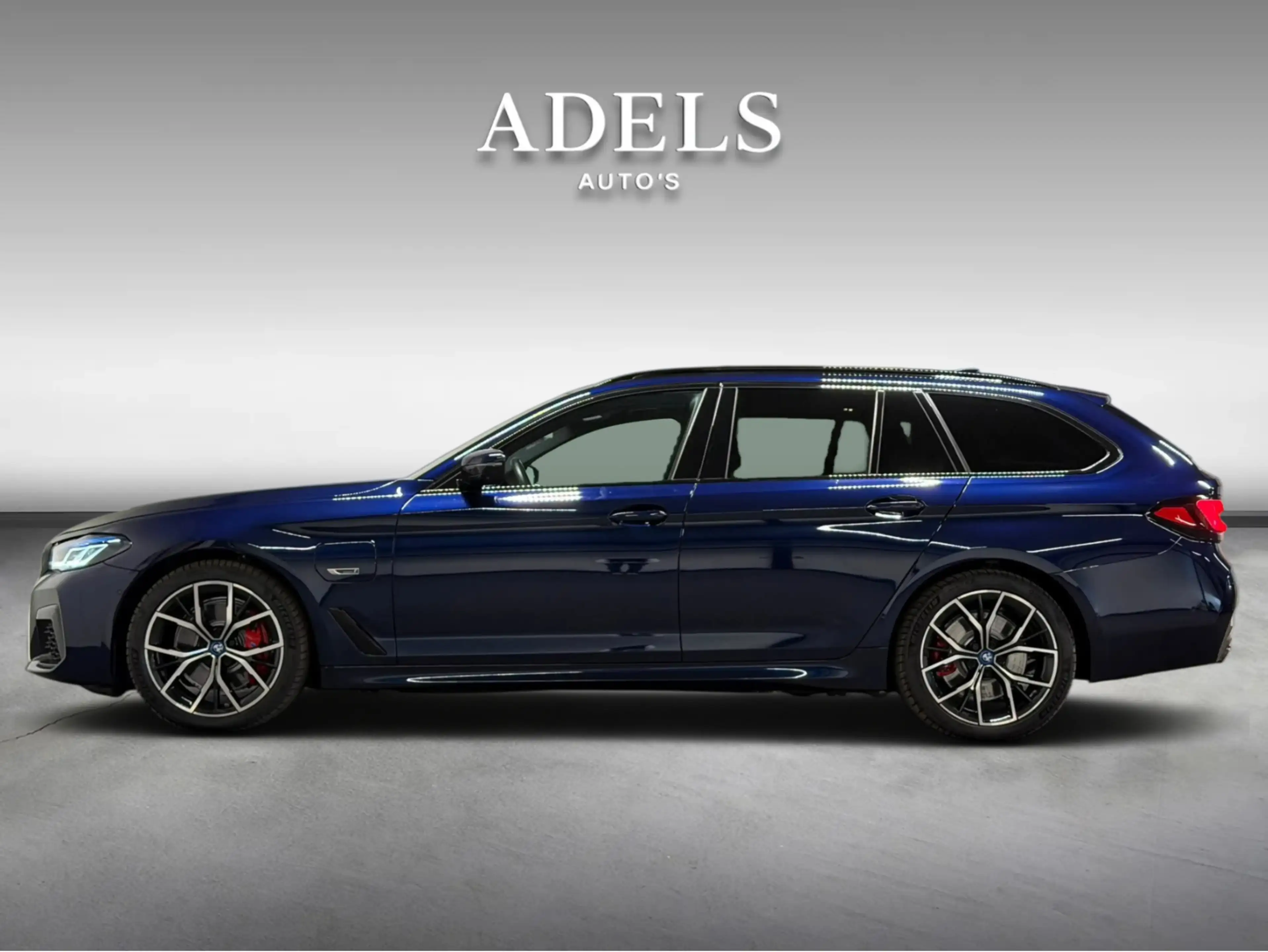 BMW 530 5-serie Touring 530e xDrive M Sport Pro Pano HUD M — photo 4