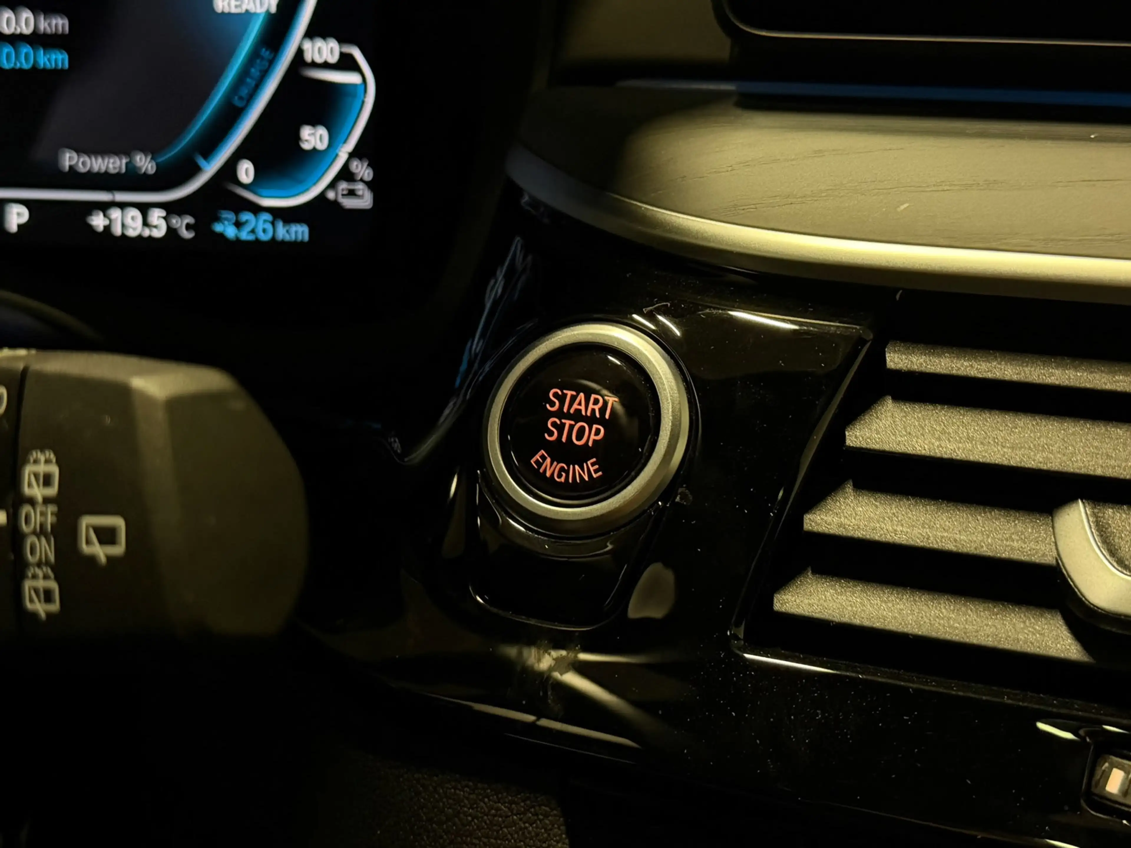 BMW 530 5-serie Touring 530e xDrive M Sport Pro Pano HUD M — photo 16