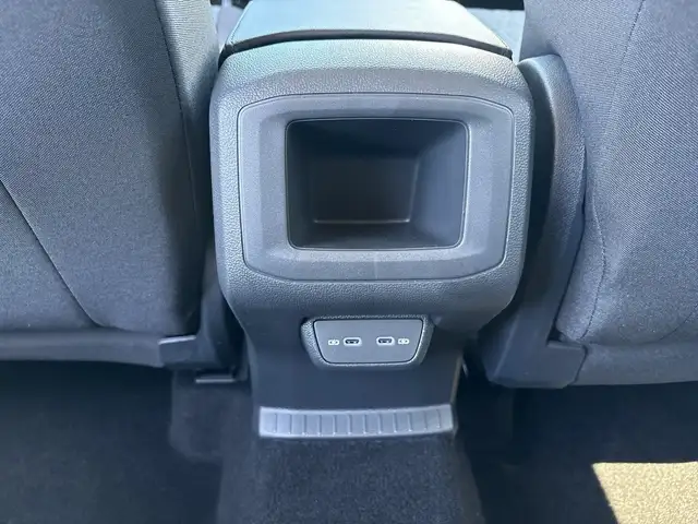 Volkswagen T-Cross view 14